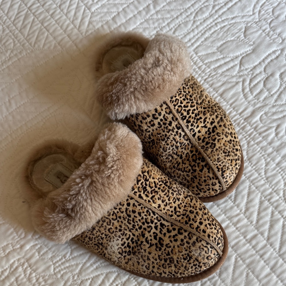 UGG Scuffette II Leopard Print Slippers with Tan Fur
